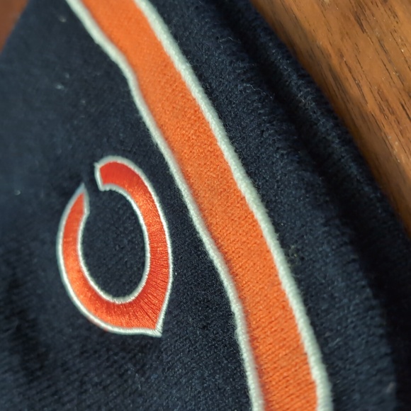 Chicago Bears knit - Picture 3 of 3